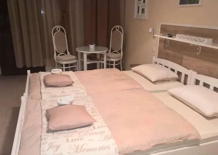 Entrance Апартаменты *