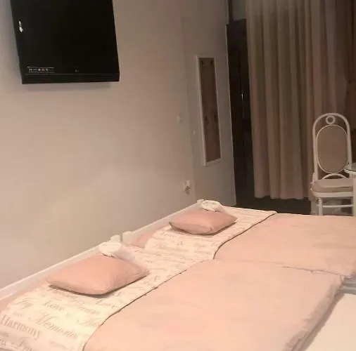 아파트 Entrance 스플리트