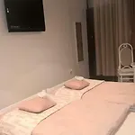 Apartament Entrance Split